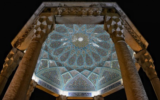 آرامگاه حافظ در شیراز